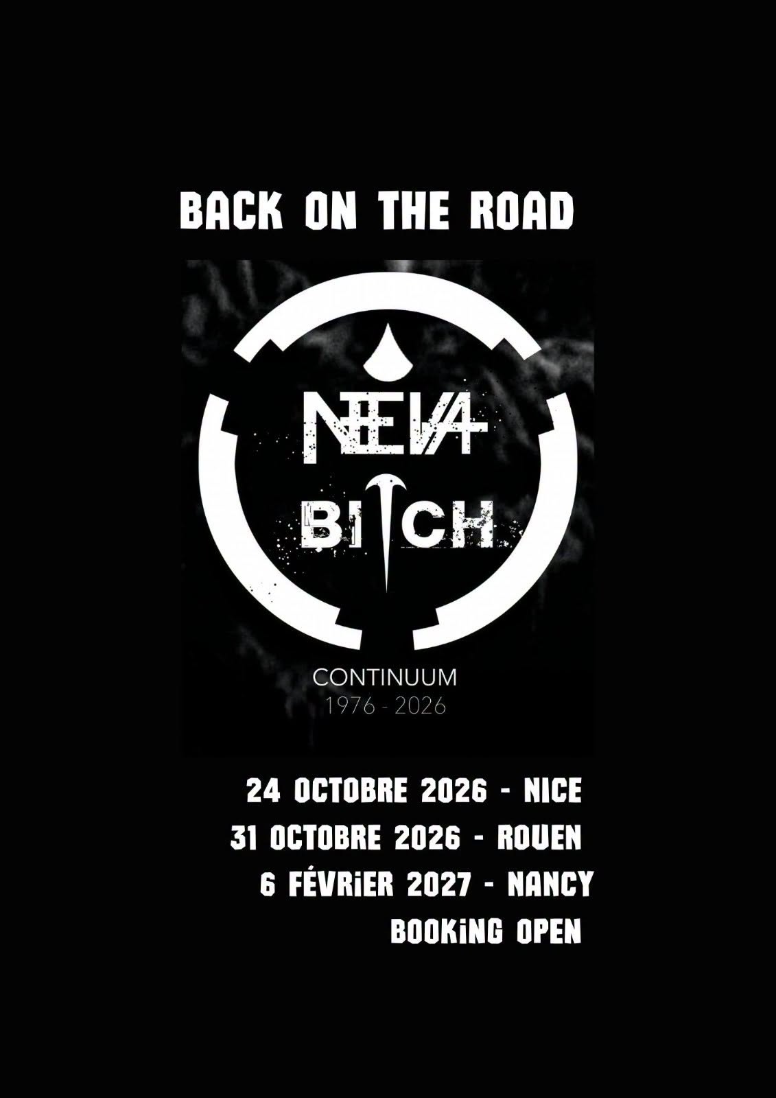 Jacquy Bitch en concert pour la tournée NEVA BITCH – The Continuum 1976-2026, hommage aux 50 ans de création de Neva et de la scène batcave française.