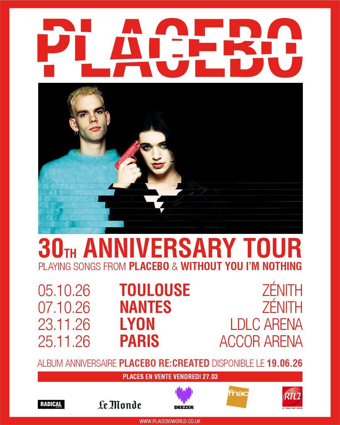 Placebo en tournée pour les 30 ans du groupe avec Brian Molko, autour des albums Placebo et Without You I'm Nothing.
