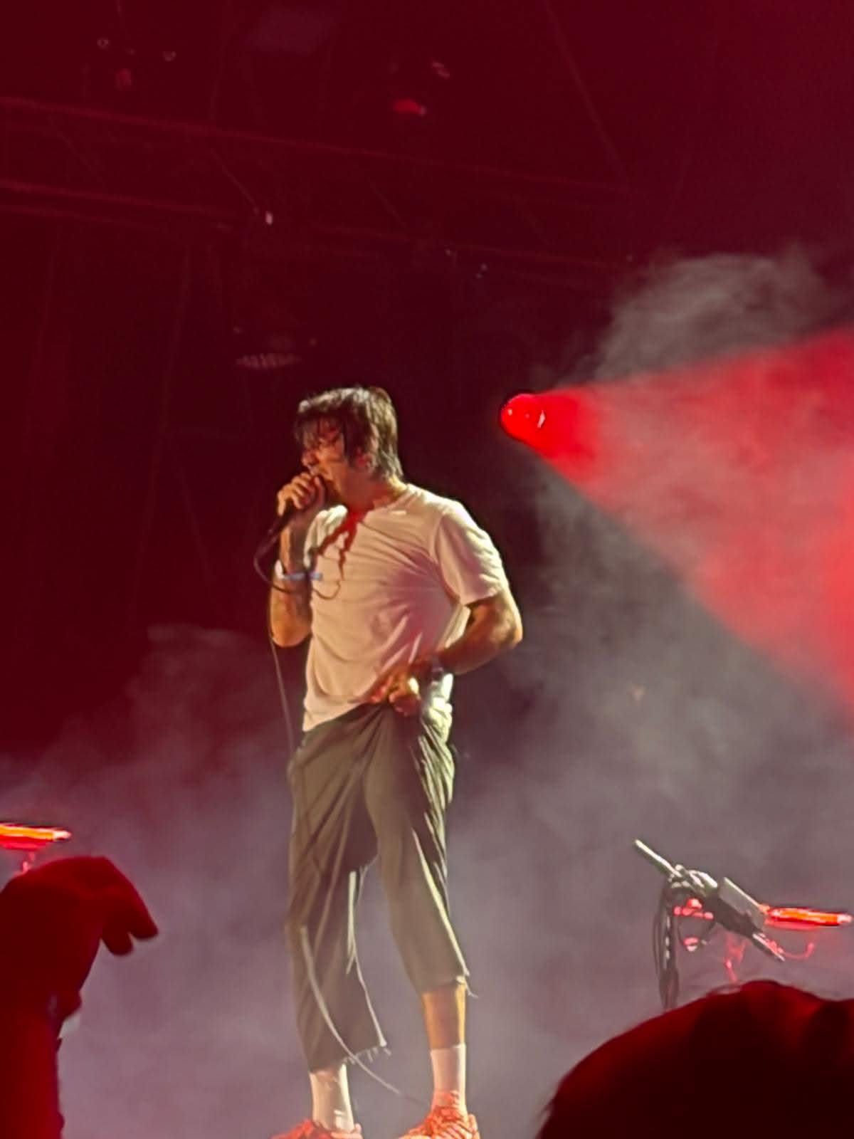 Chino Moreno avec Deftones en concert au Cabaret Vert 2026